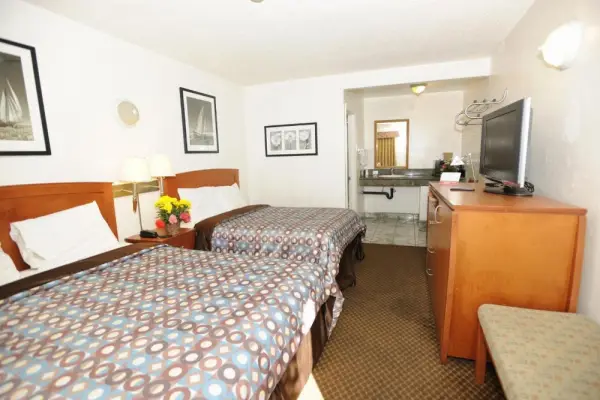 Victoria Motel 4